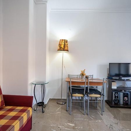 Dimotiko Theatro Metro St. 1 Bedroom 4 Pers. Flat Πειραιάς Εξωτερικό φωτογραφία